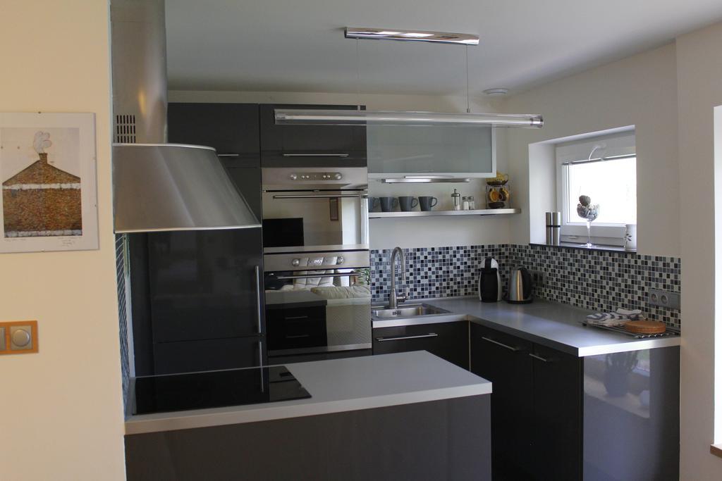 Apartment Dejvice Прага Экстерьер фото